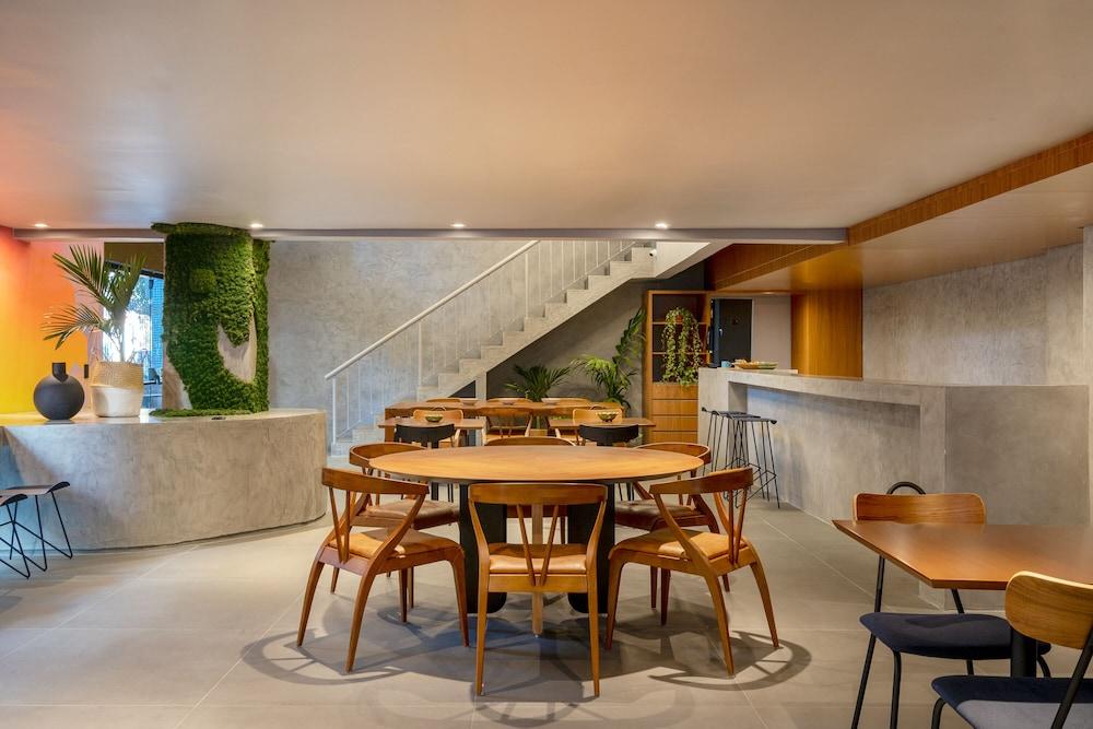 Swan Generation Hotel Porto Alegre