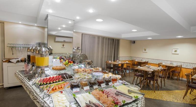 Hotel Swan Generation 4*